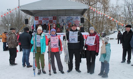 Сотрудники предприятия «Брянсксельмаш» вышли на старт гонки «Лыжня России» 